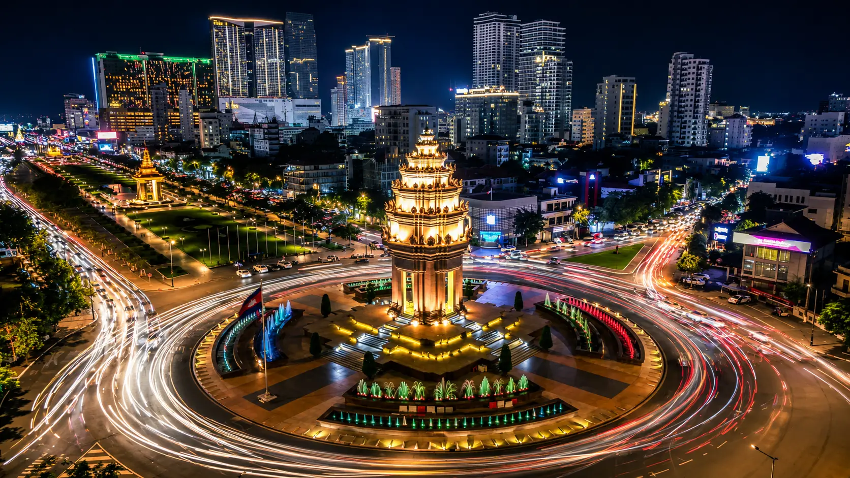 Phnom Penh at night — Independence Monument and business district