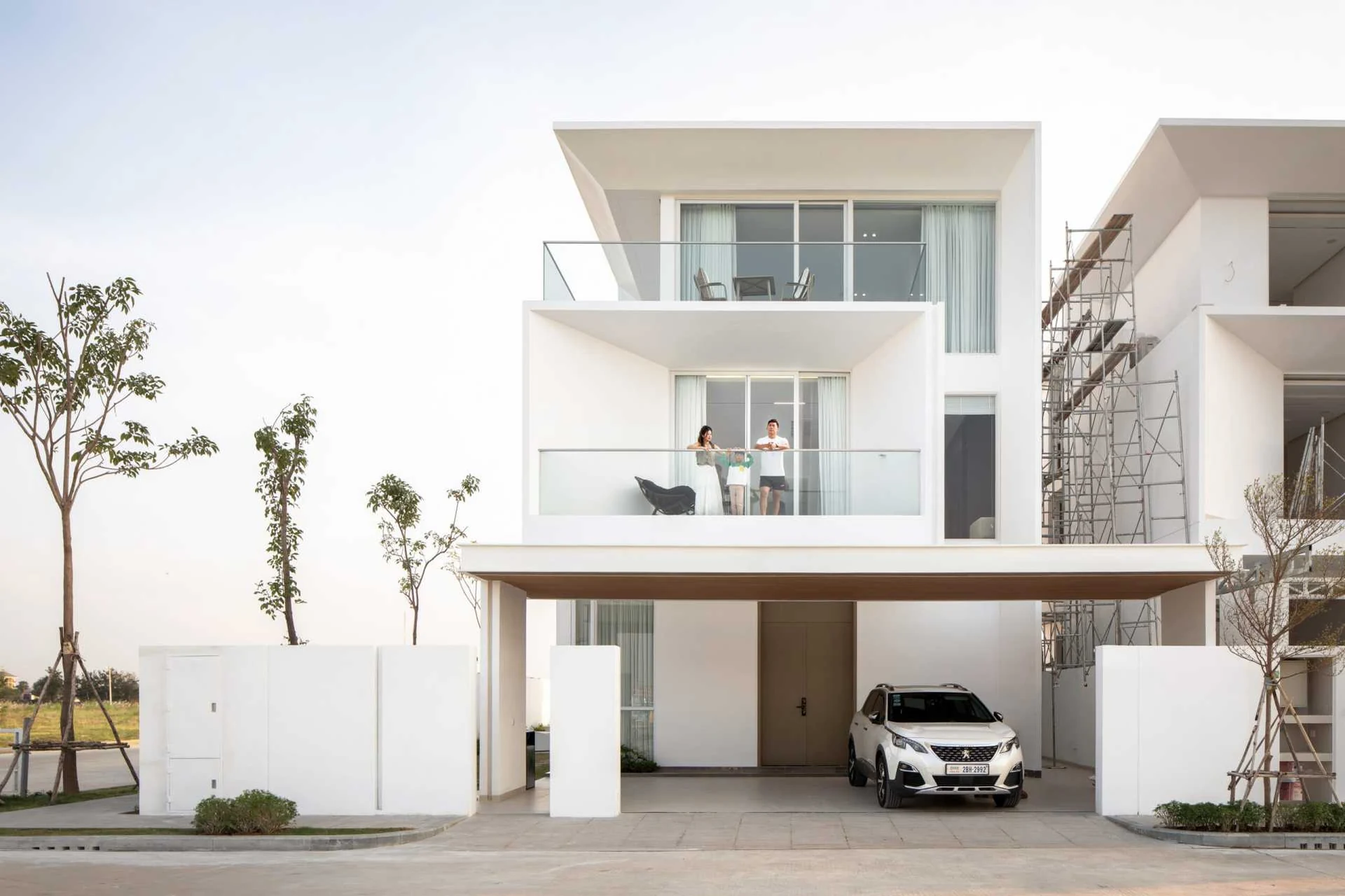 Borey Courtyard villas and linked houses on 60M Road, Phnom Penh