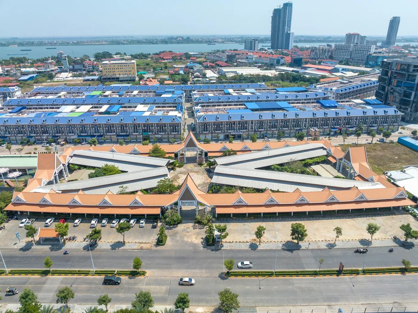 CCV Commercial Centre, OCIC business shophouses in Chroy Changvar, Phnom Penh — 2