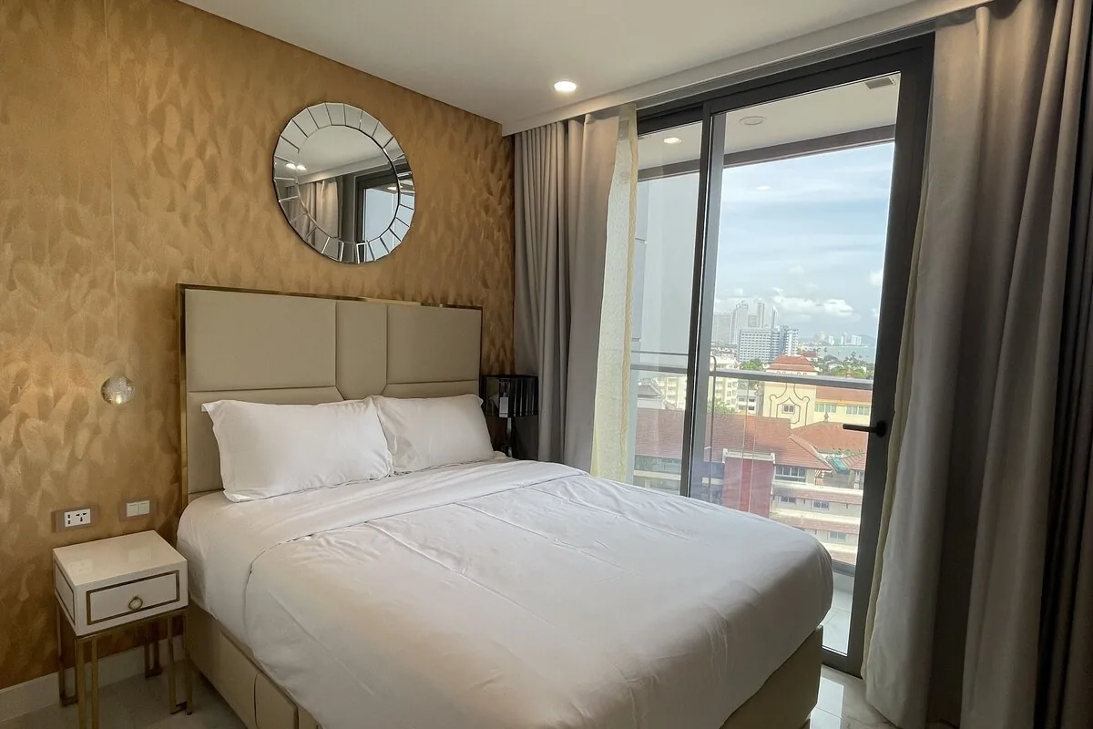 Copacabana Beach Jomtien — 8