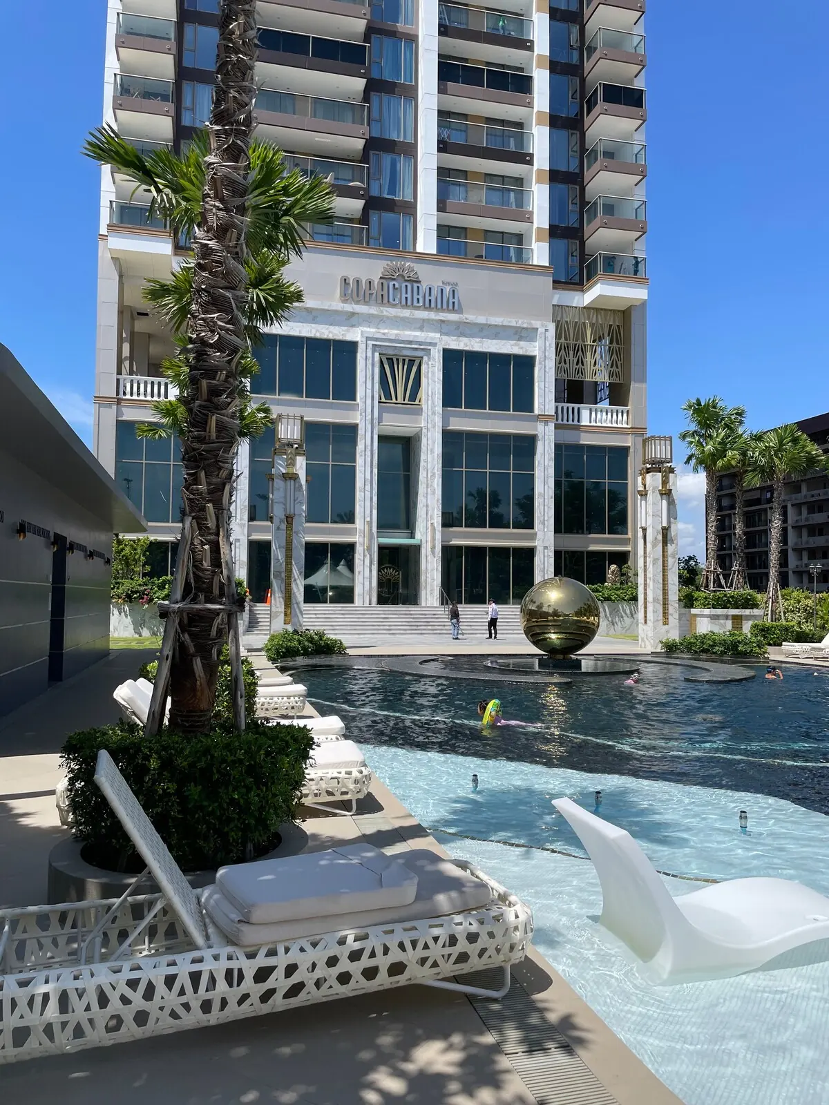 Copacabana Beach Jomtien — 21