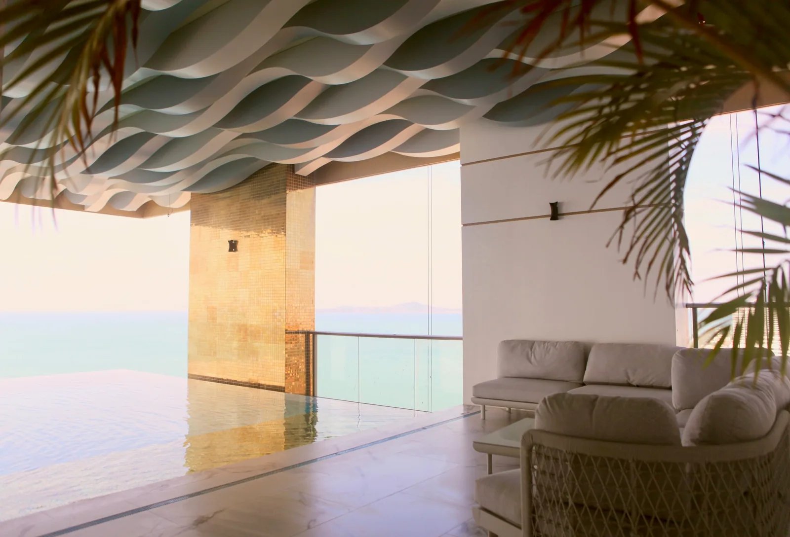 Copacabana Beach Jomtien — 55