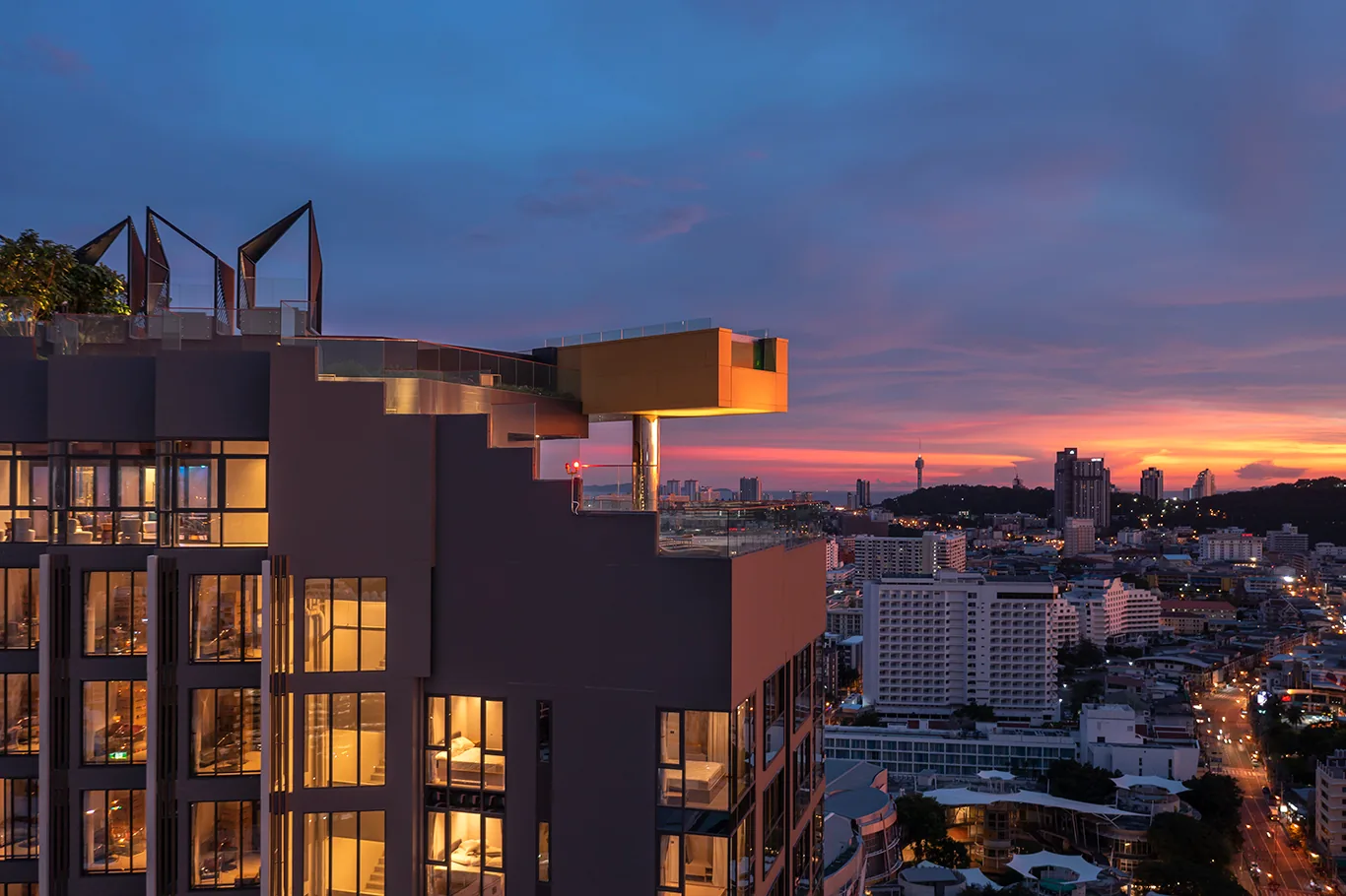 EDGE Central Pattaya — 10