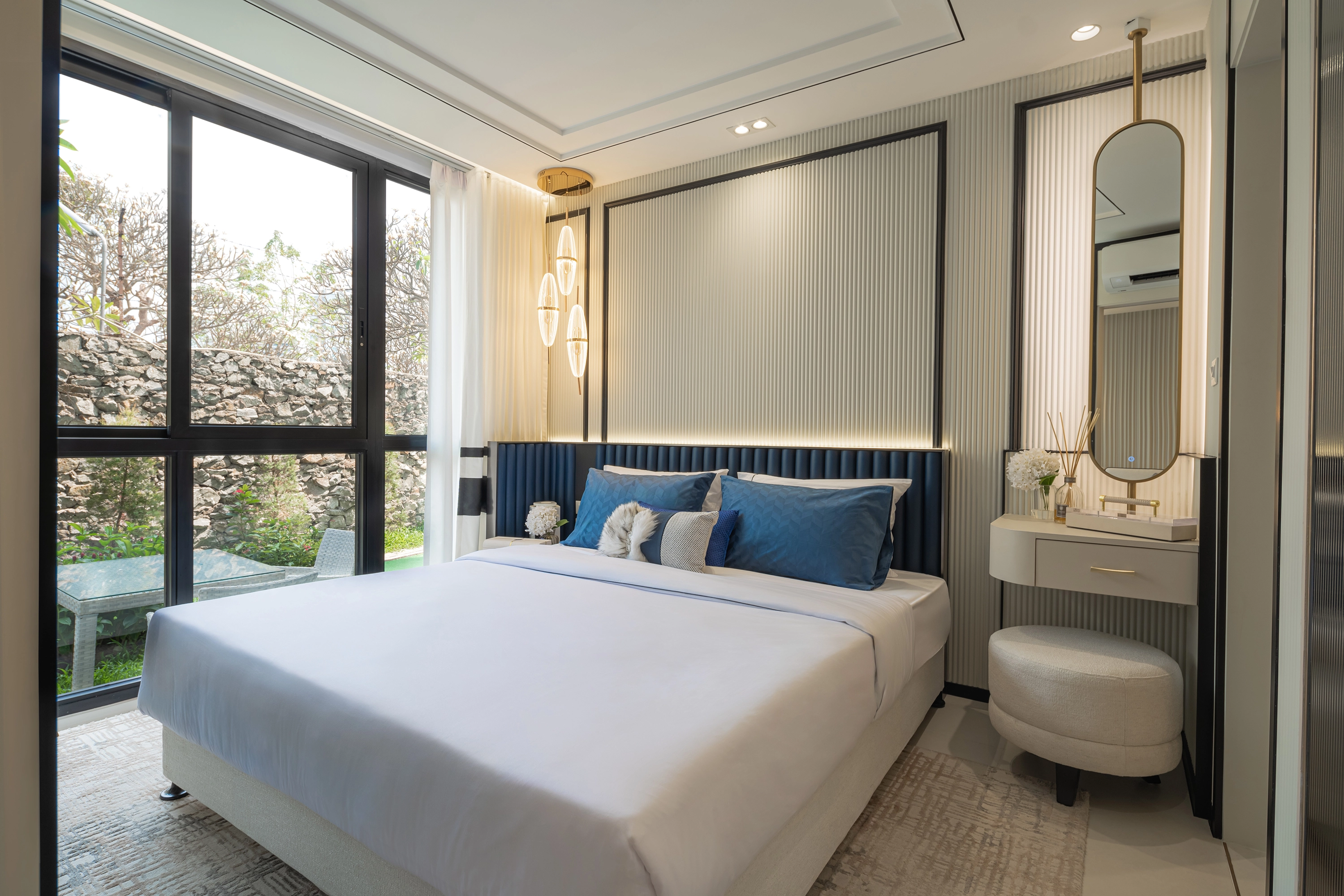 Embassy Life Pattaya — 35