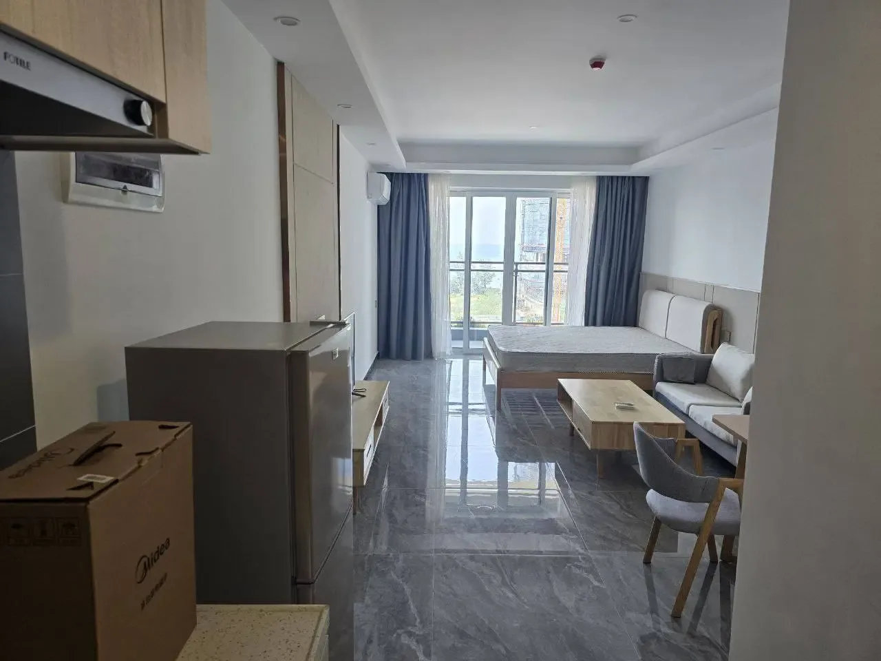 Famous International Apartment: project image — 8