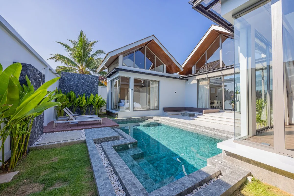 Grandma Villa — 30