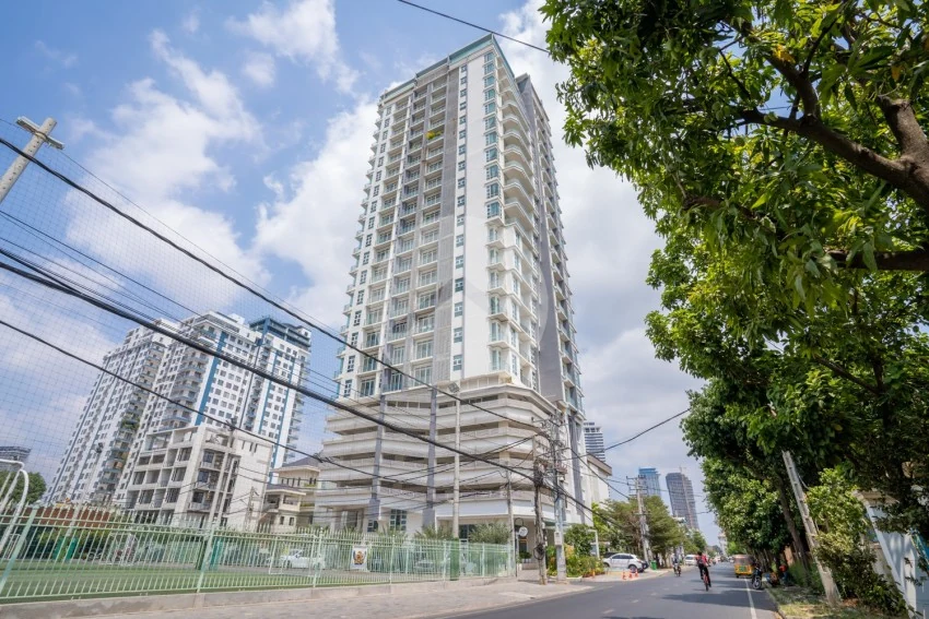 Infinity 28 Condominium tower on Street Keo Chenda in Phnom Penh