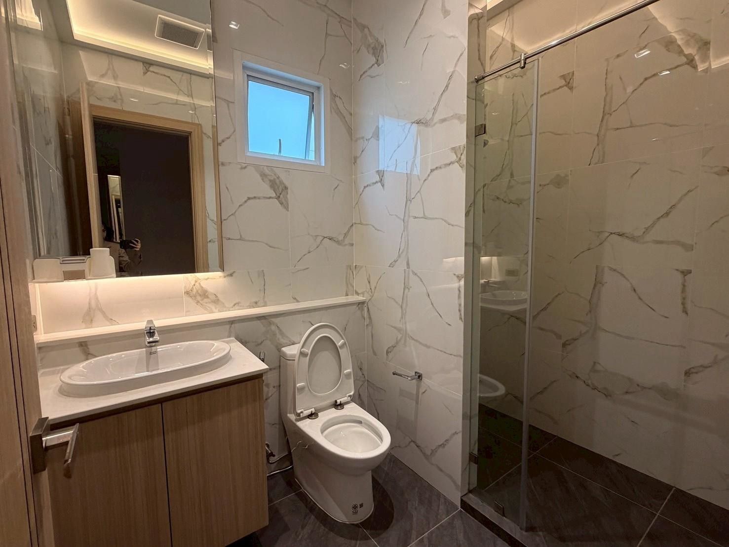 Ванная комната в Narita Villa, Паттайя
