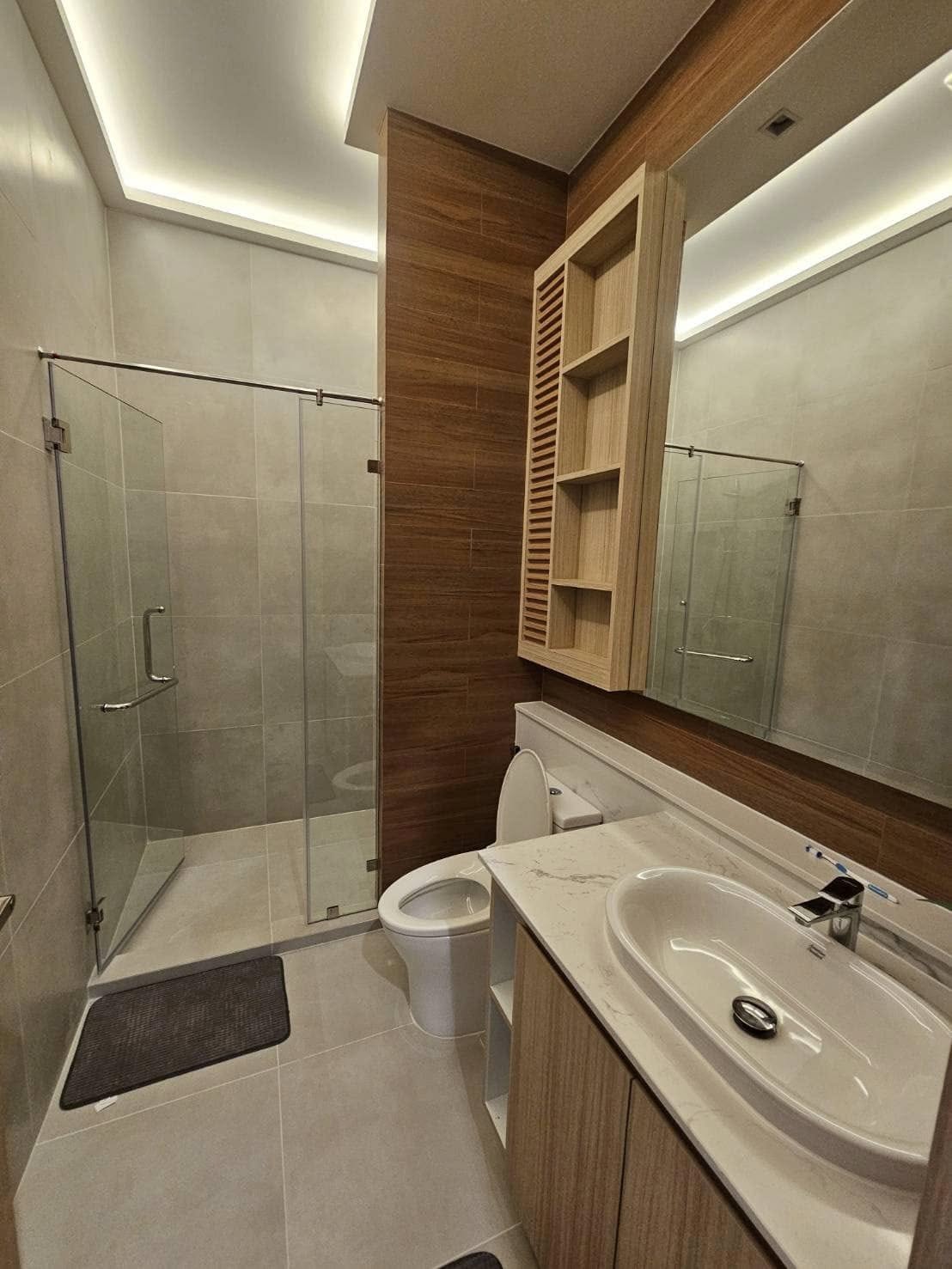 Ванная комната в Narita Villa, Паттайя