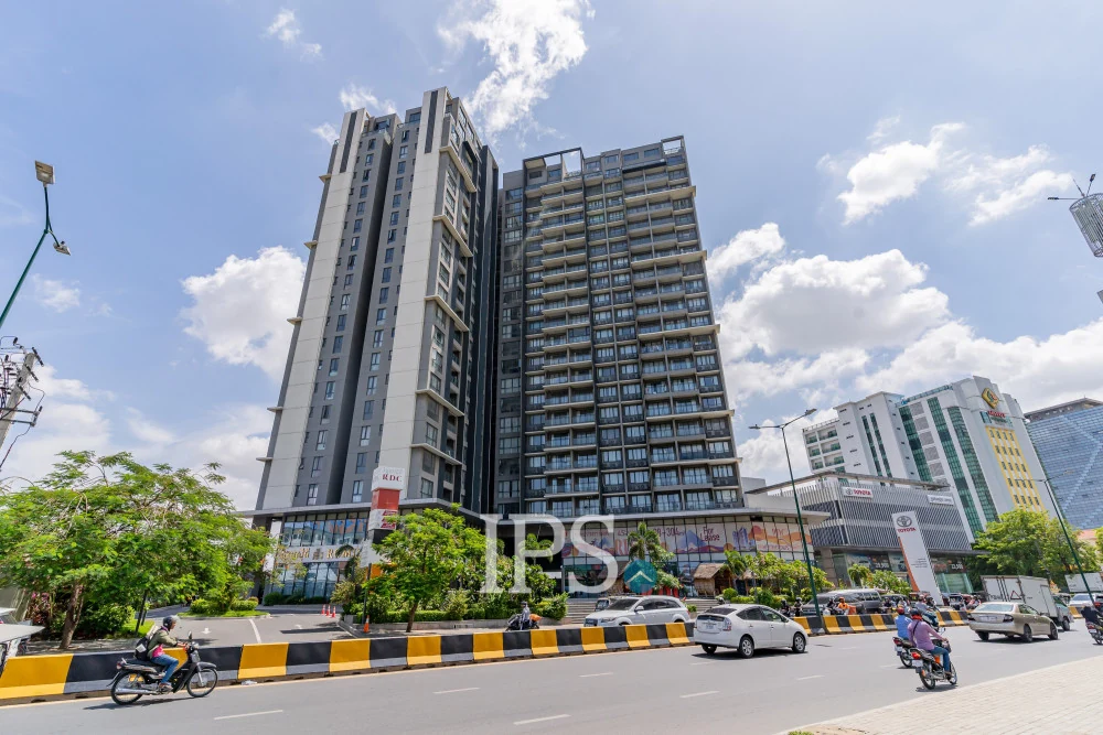 Completed Romduol City Condominium tower on Russian Federation Boulevard, Phnom Penh