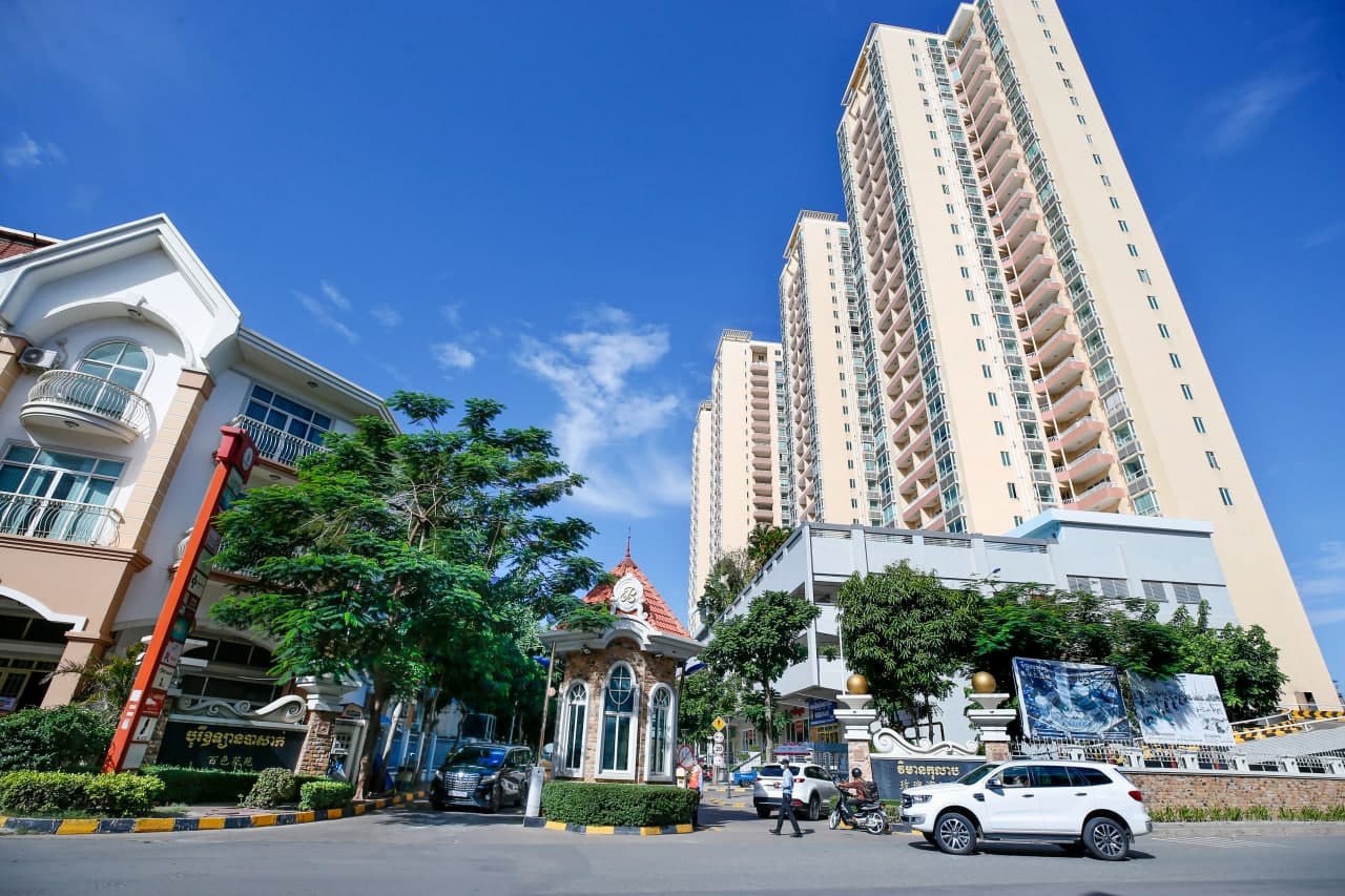 Rose Garden four-tower condominium complex in Tonle Bassac, Phnom Penh