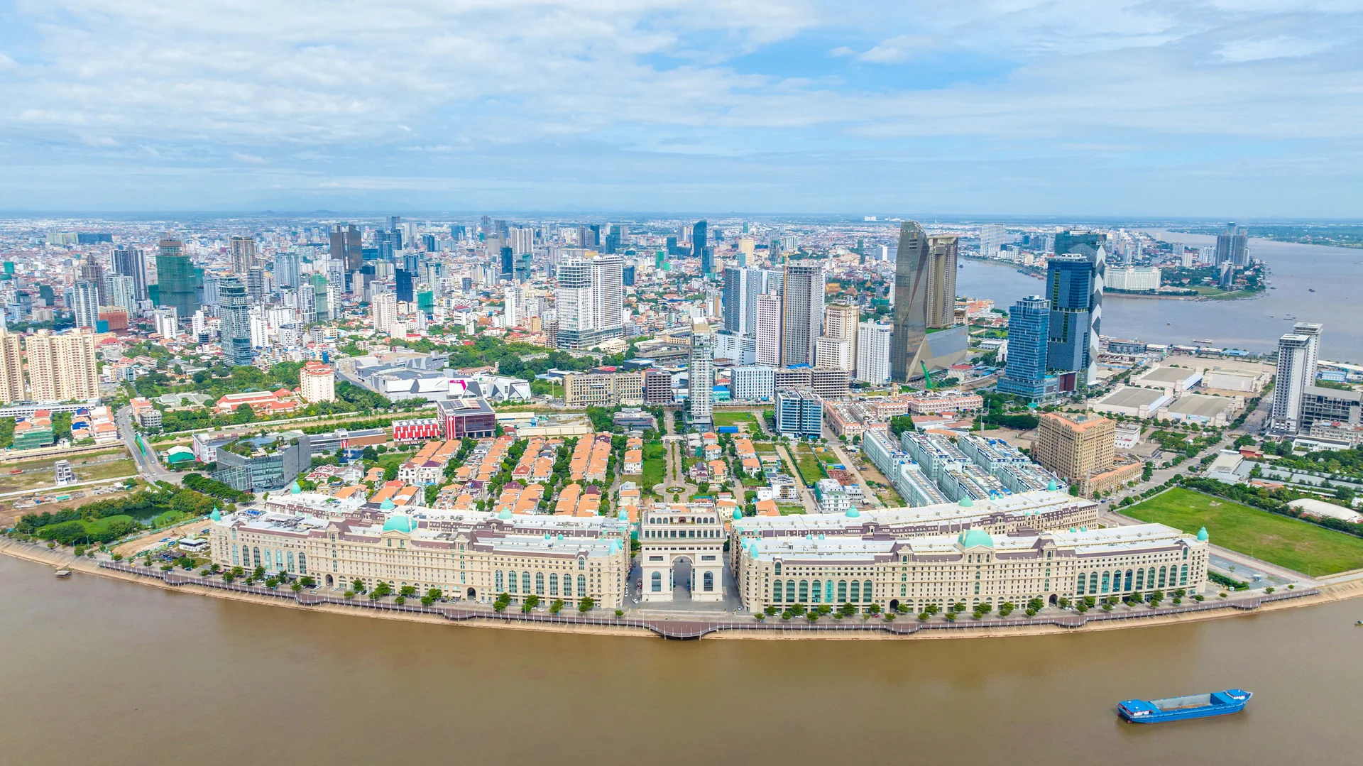 The Elysée, Koh Pich, Phnom Penh