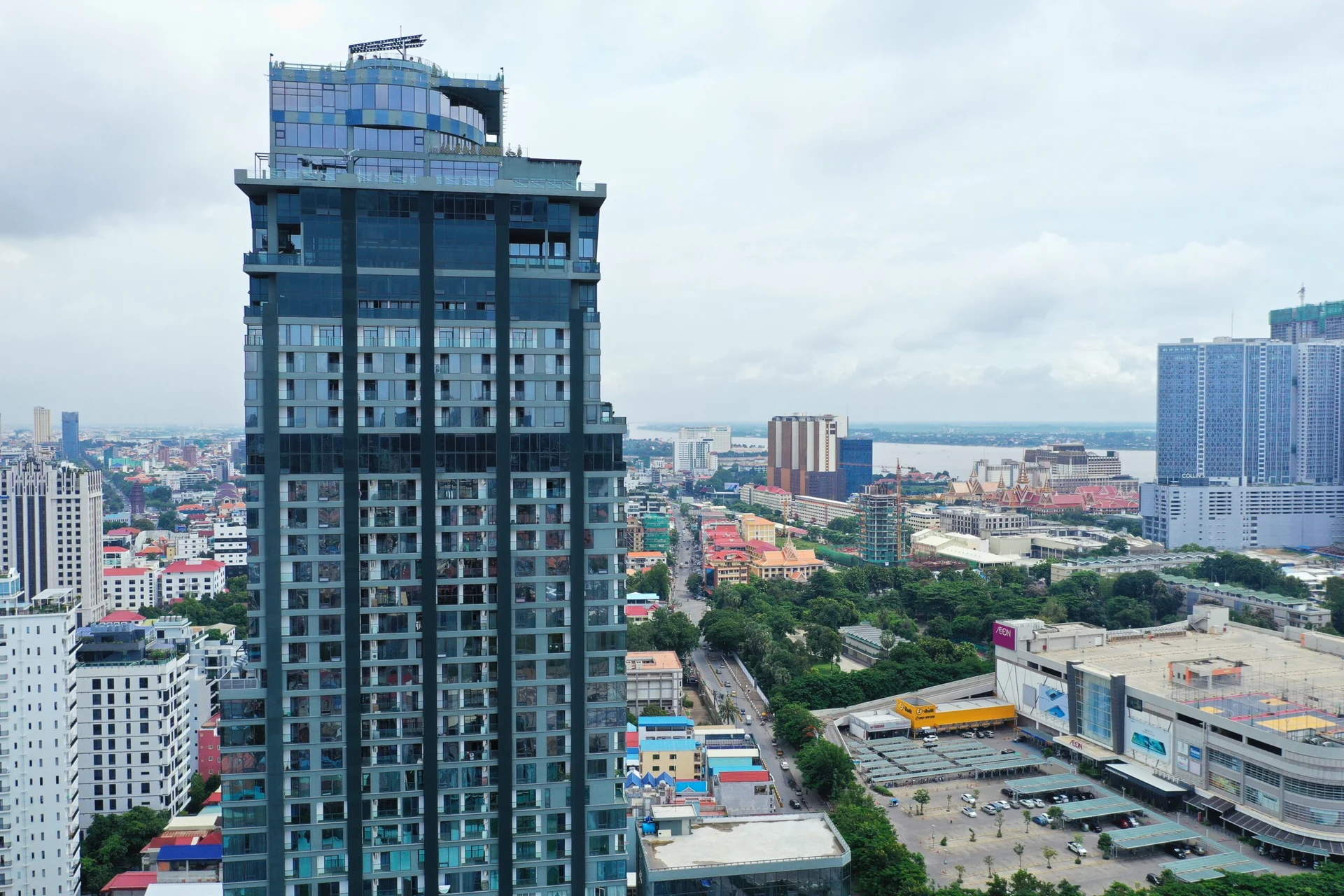 The Penthouse Residence — completed 43-storey tower on Sothearos Boulevard, Phnom Penh