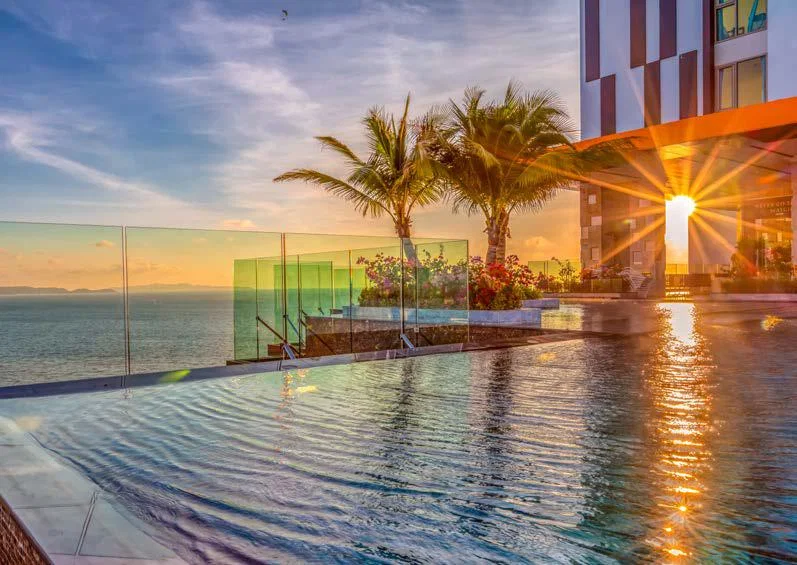 The Riviera Santa Monica — 28
