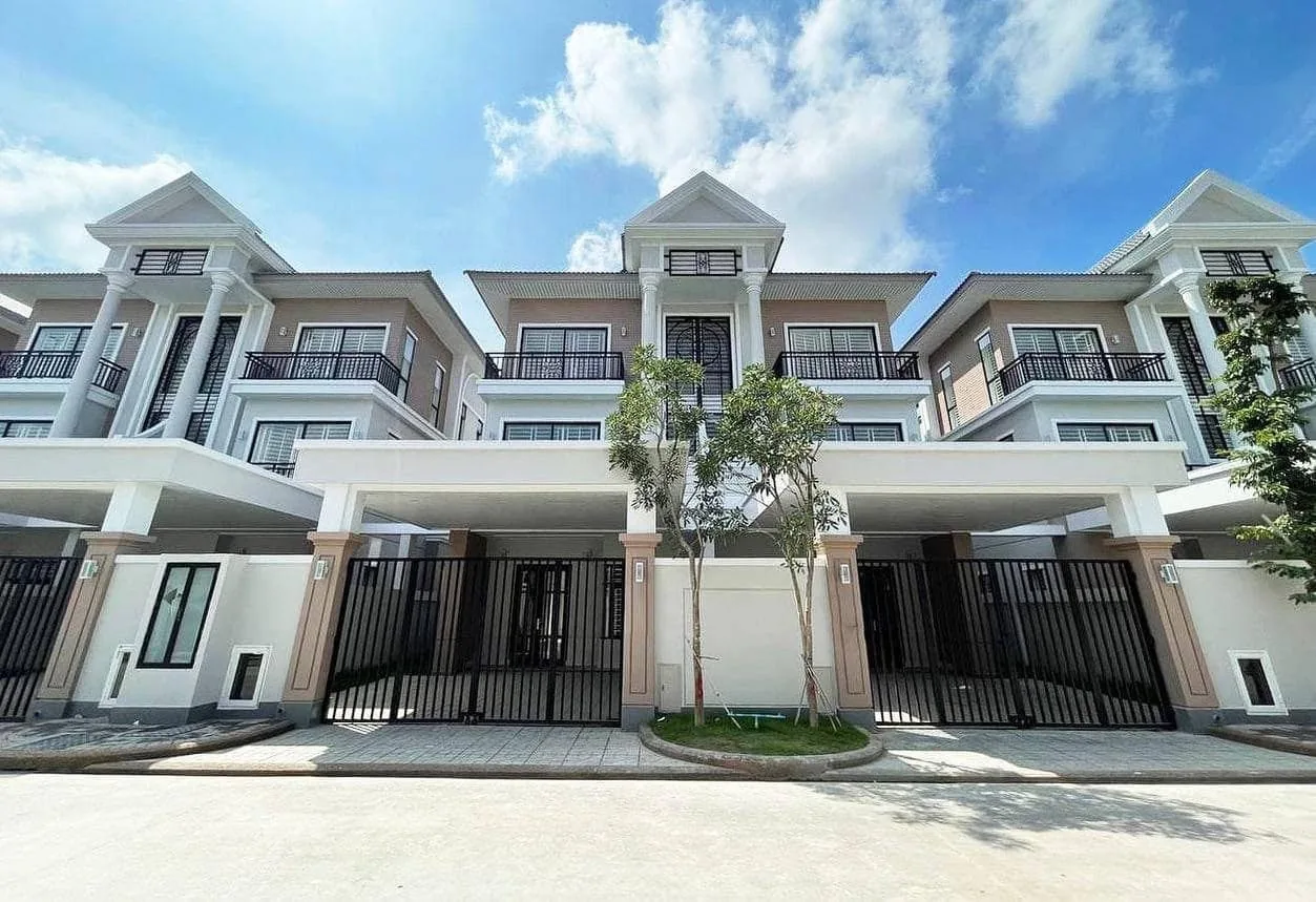 The Star Platinum Eco Melody completed villas by Borey Peng Huoth in Chbar Ampov, Phnom Penh — 12