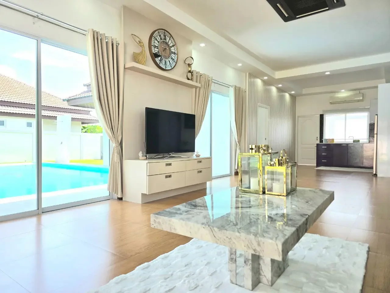 Unique Villas Pattaya — 21