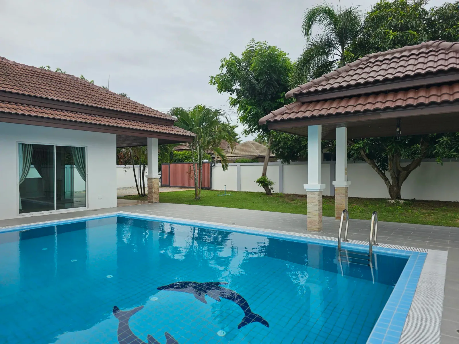 Unique Villas Pattaya — 32