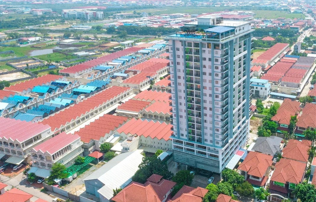 Vista Condominium: project exterior